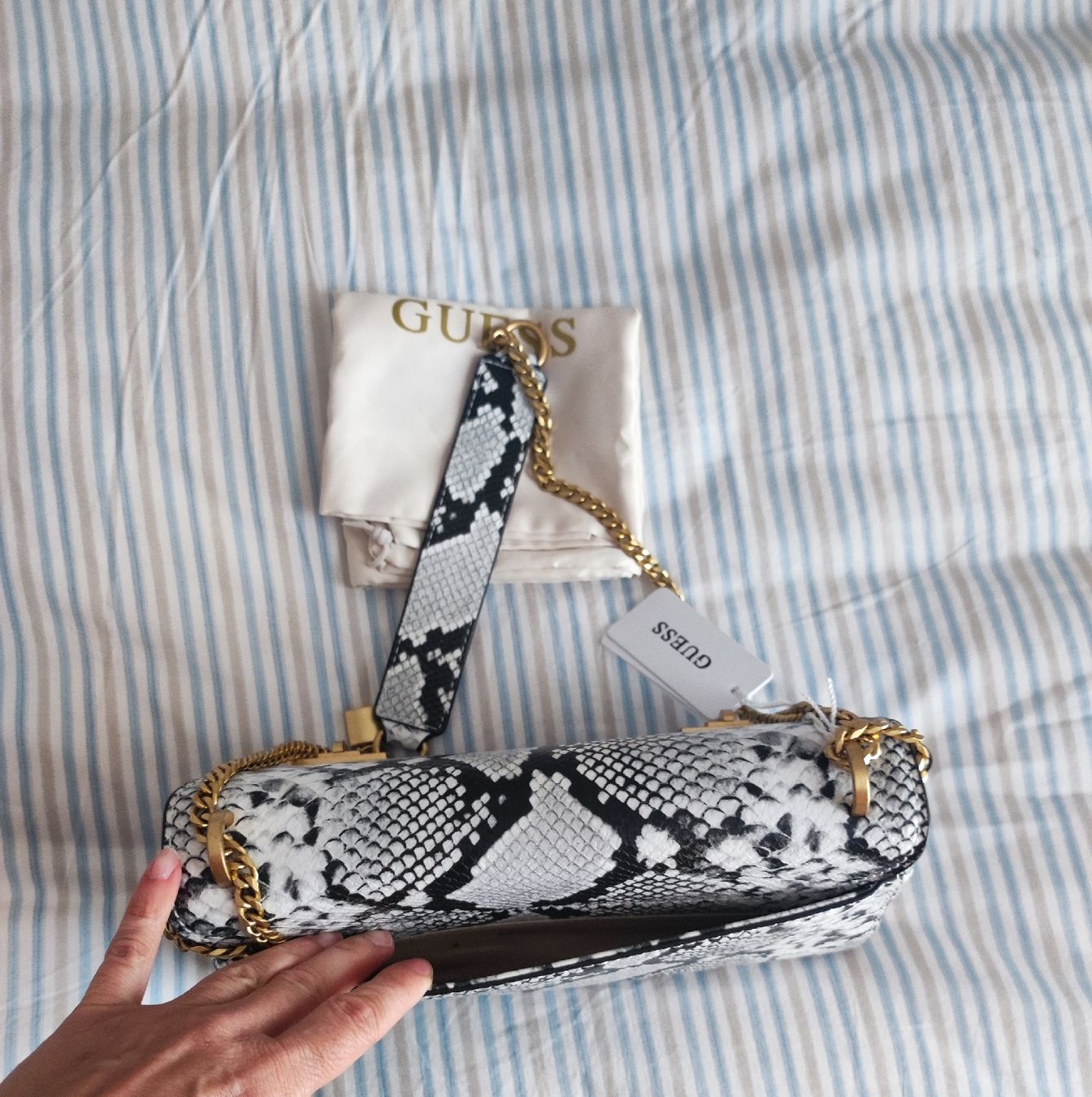 Guess Borse da donna: Sac à mains GUESS Python – Usato da Bussigny venduto da Brettinette 2