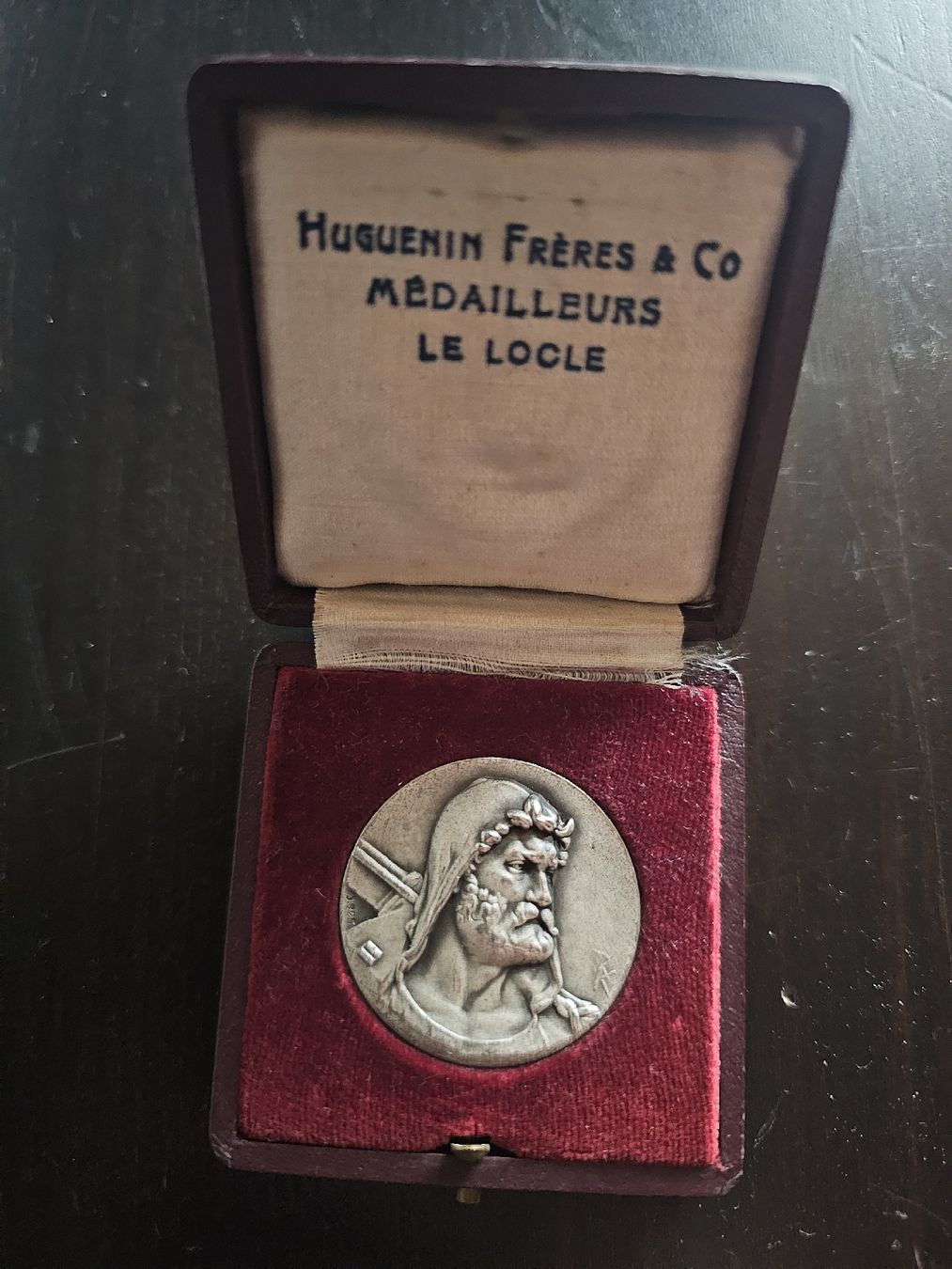Medaglie: Schweizerischer Schützenverein 1934 – Nuovo e nell'imballaggio originale da la neuveville venduto da houeka