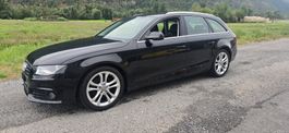 AUDI A4 Avant B8 2.0 TDI quattro