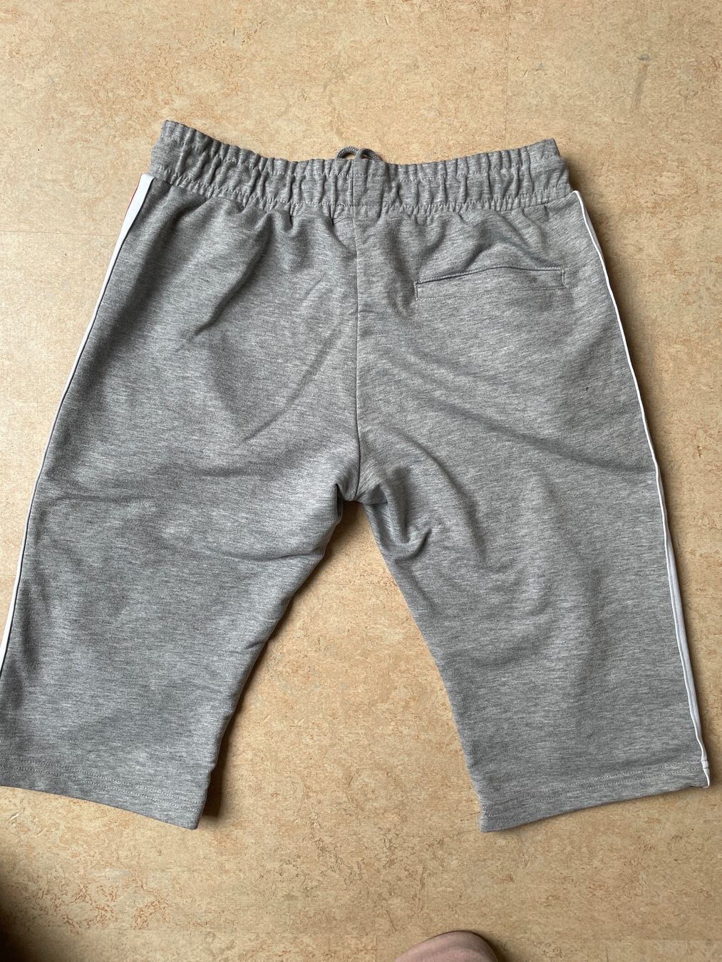 Pantaloni: Lange Shorts Gr. S – Usato da Klingnau venduto da vollmond36 1