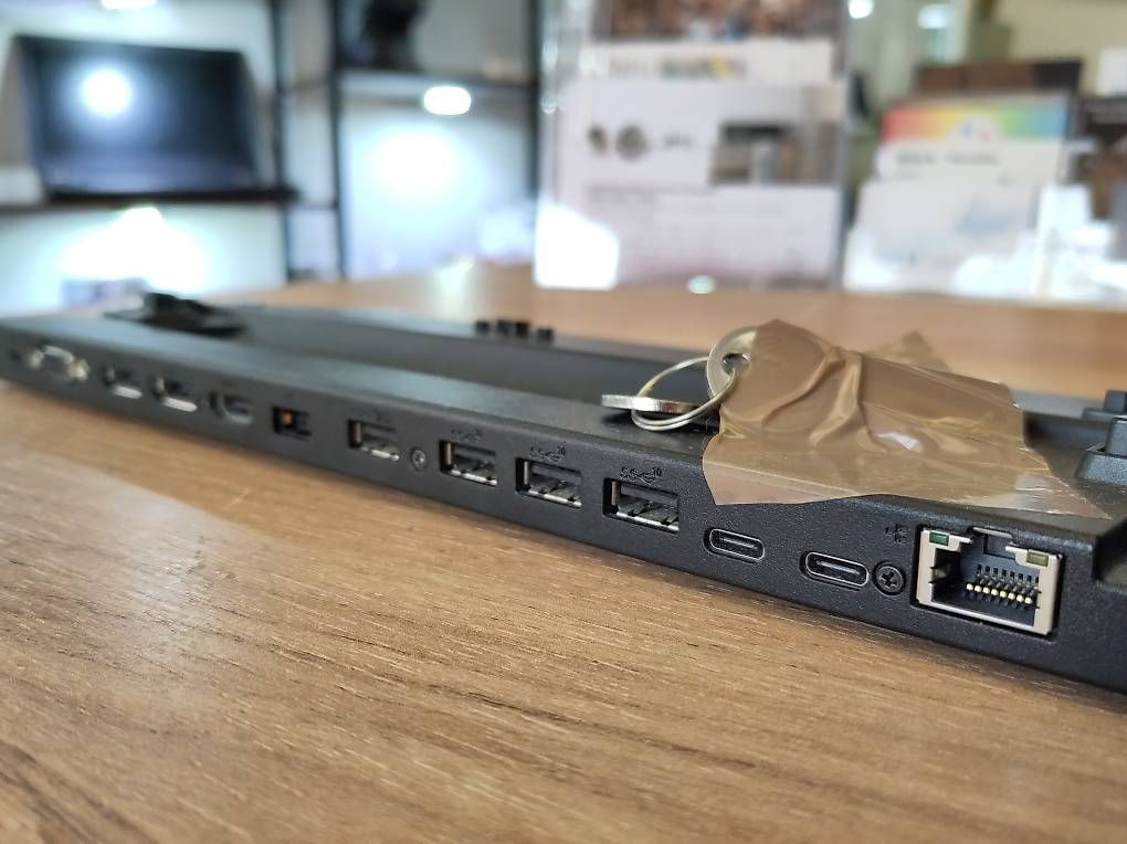 Lenovo Docking station: Lenovo ThinkPad Ultra Docking Station  Type 40AJ – Usato da Novaggio venduto da GreenWebSolutions 2