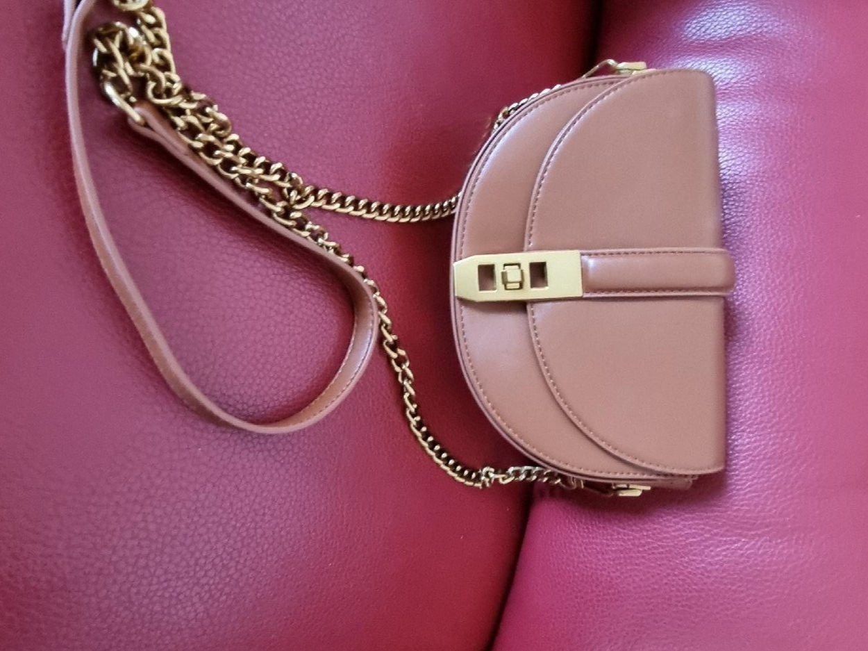 Autres vêtements & accessoires: sac 22x15x6cm – Neuf (Voir description) à Tolochenaz par nie_nh2g 2