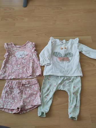 2 Mädchen Sets , Next und C & A Gr. 62/68