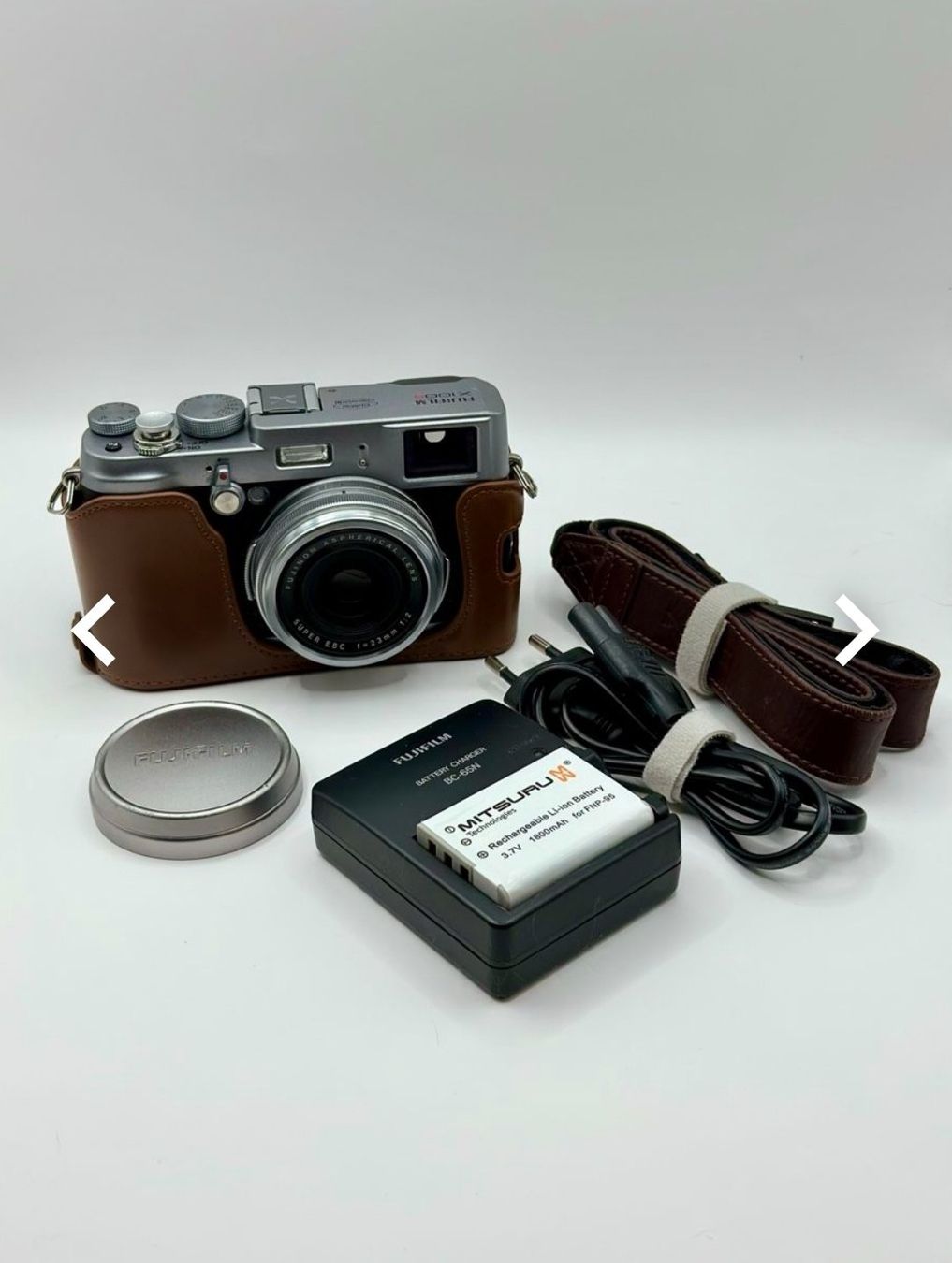 Fujifilm Kamera: Fujifilm X100s + 2 Akkus + Ledertasche – Gebraucht aus Bern von saxovoni 1