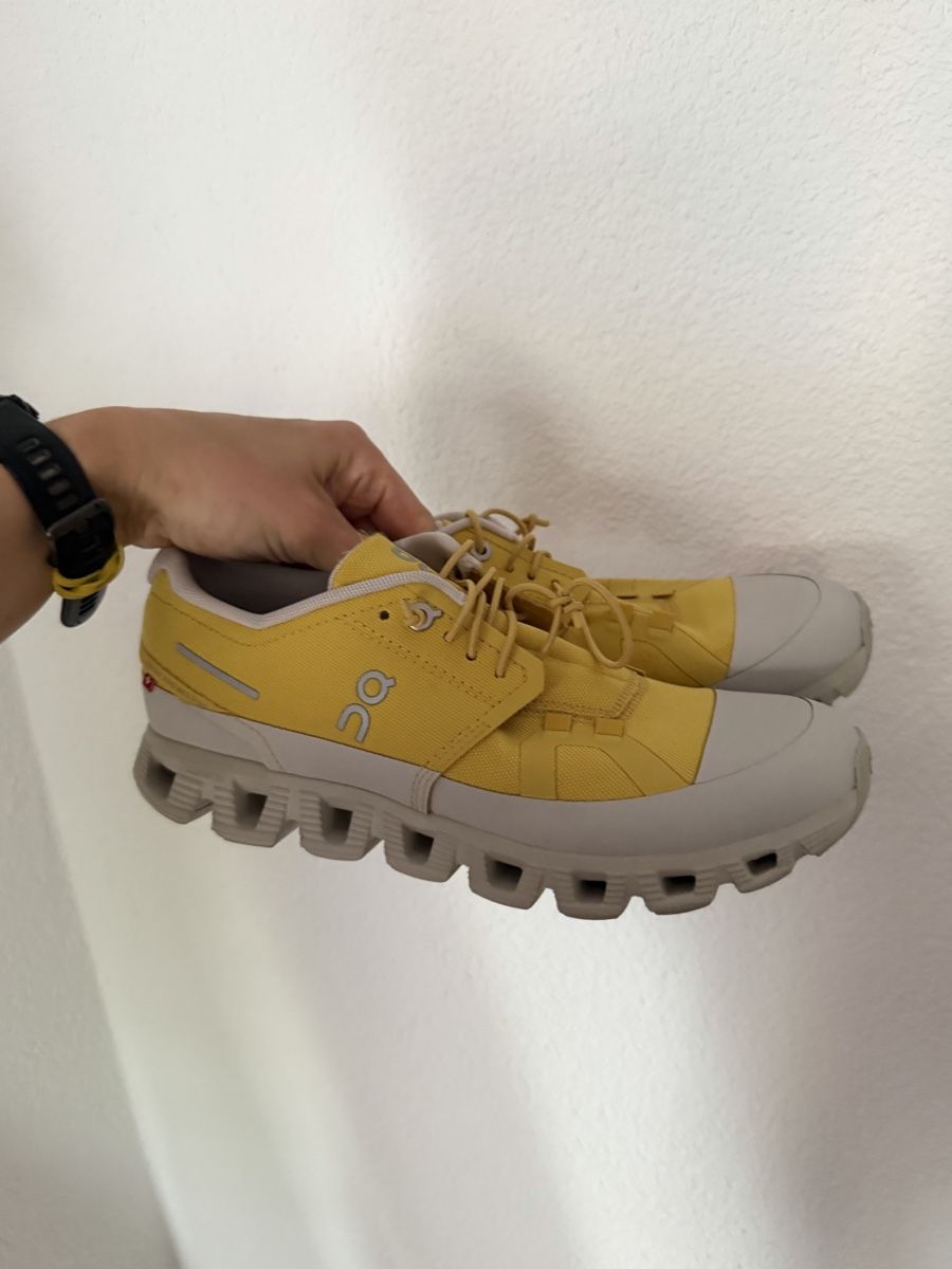 On Damenschuhe: On shoes – Neu (gemäss Beschreibung) aus Dietikon von dom_pvq5