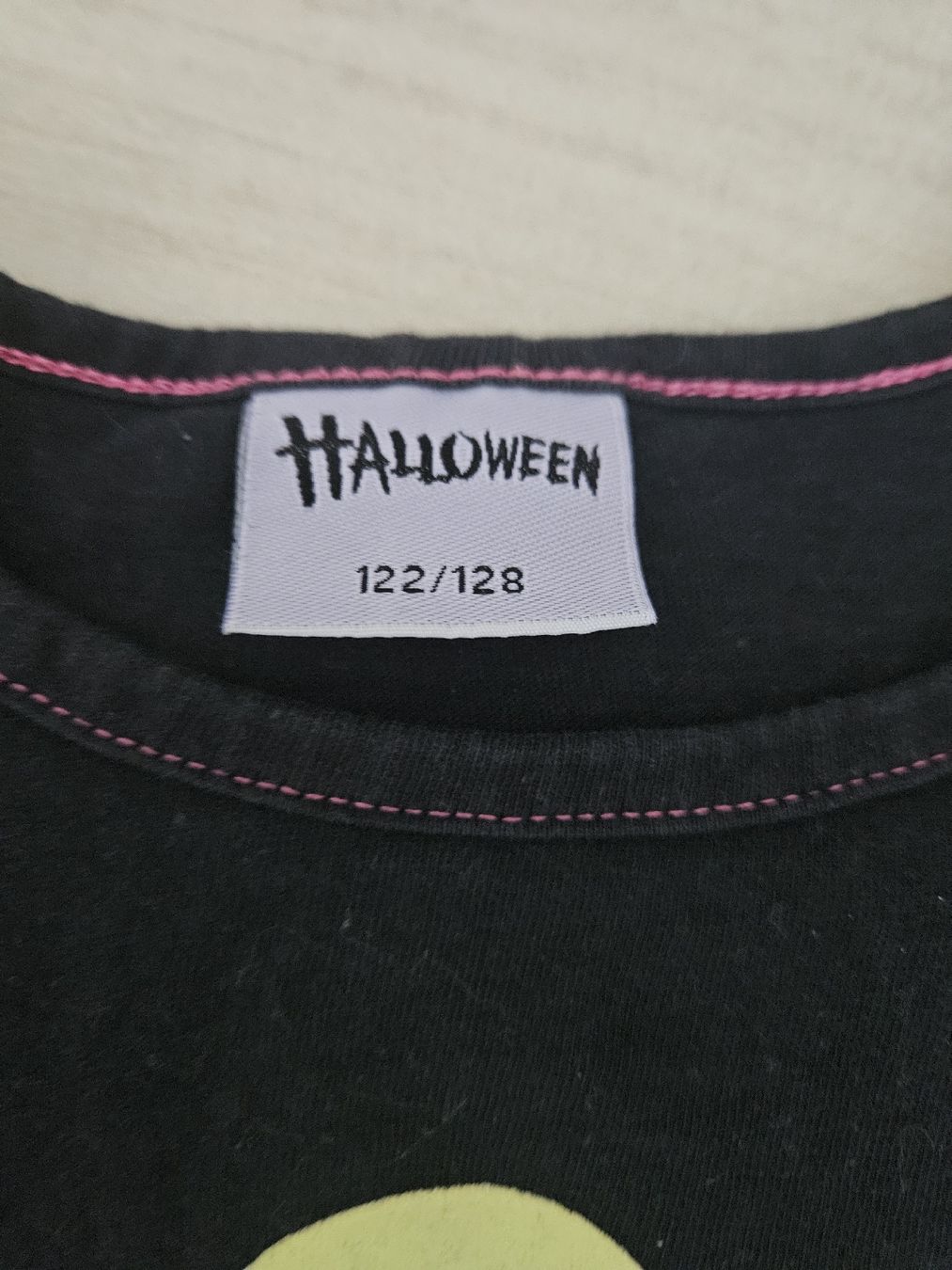 Maglioni & Felpe: 2 Halloween Shirts, Grösse 122/128 – Usato da Arni AG venduto da Silverstar_01 3