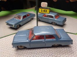 Opel Rekord  1:43 (ohne Box) Dinky  FR   > (W10.7)