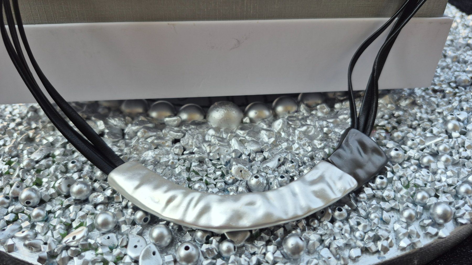 Colliers: Collana effetto martellato – Neuf (Voir description) à Giubiasco par Stefaniav 1