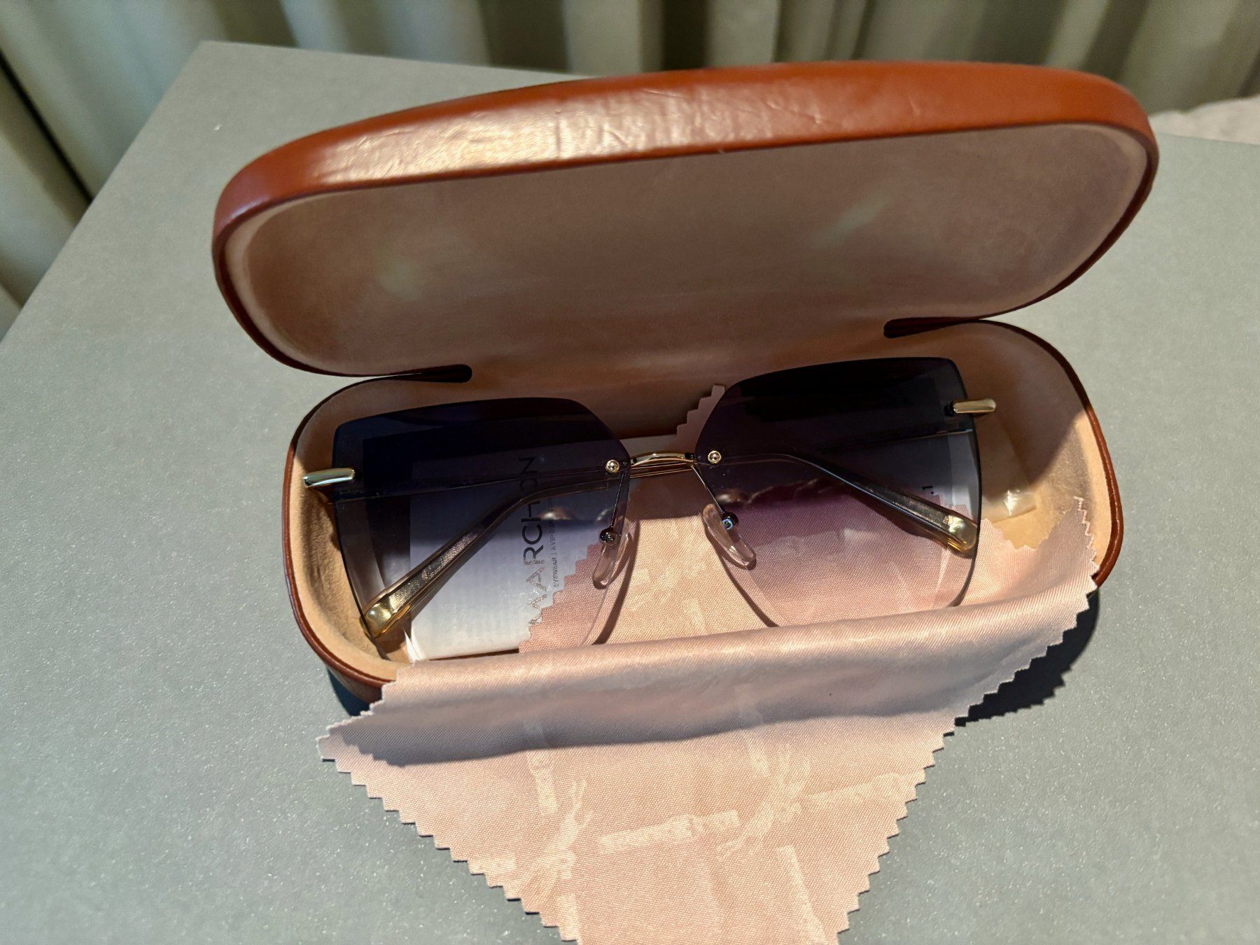 Longchamp Lunettes & Verres: Original LONGCHAMP Sonnenbrille Gradient Lens  🕶️ – D'occasion à Birmensdorf ZH par CAS-ZRH 7