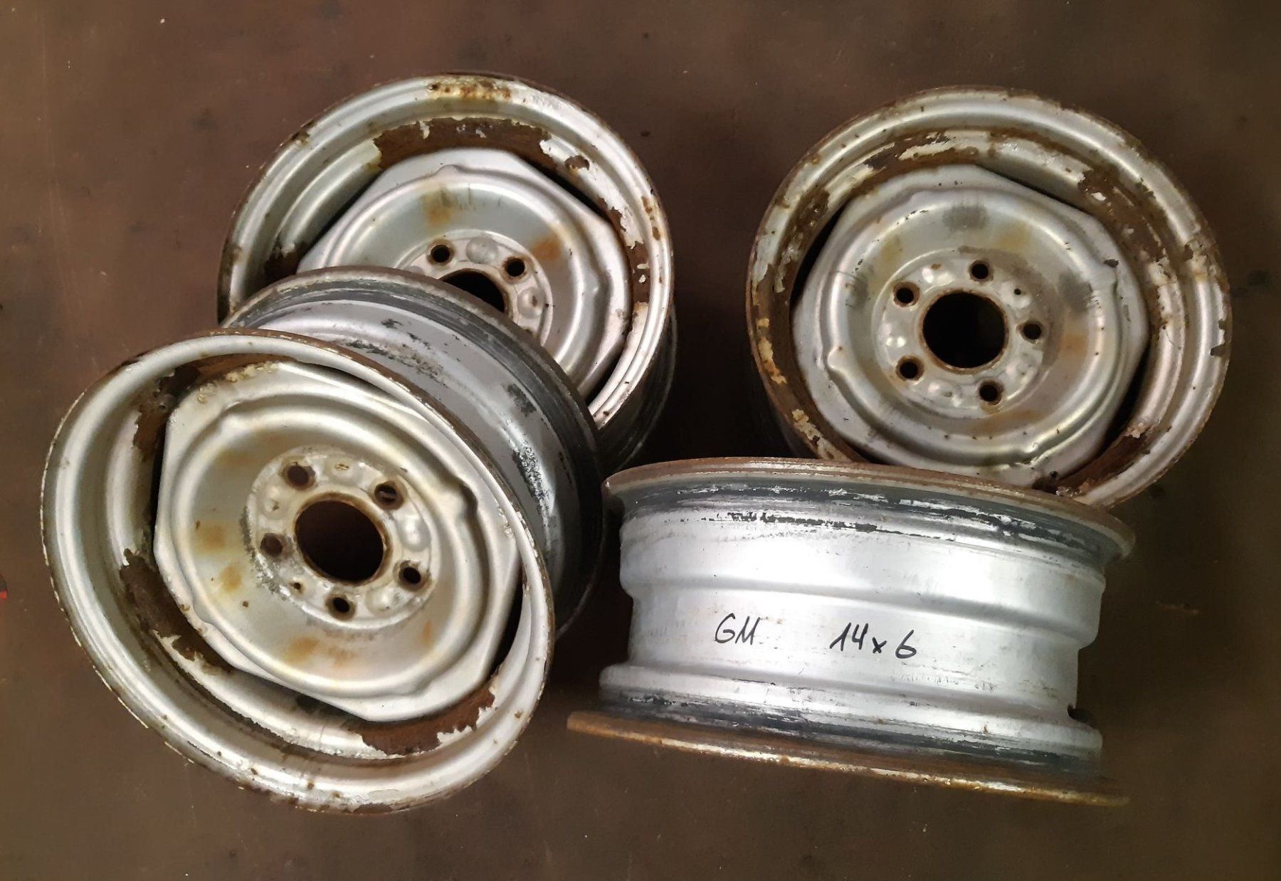 Sonstiges Fahrzeugzubehör: Originale GM Stahlfelgen 14x6“ – Gebraucht aus Niedergösgen von usc_9sk7 1