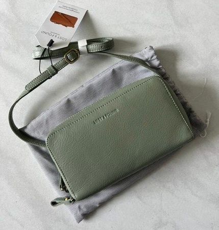 Umhängeportemonnaie von "LOST and FOUND" , mintfarben