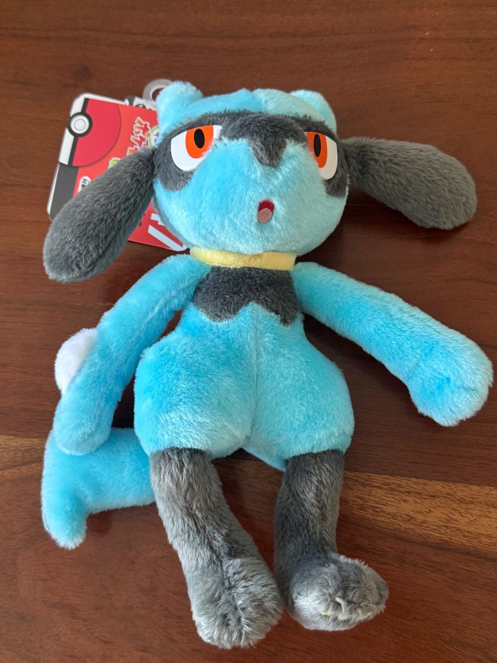 Pokémon Statuette: Pokémon Plüsch - Riolu 23cm – Nuovo e nell'imballaggio originale da Kloten venduto da min5