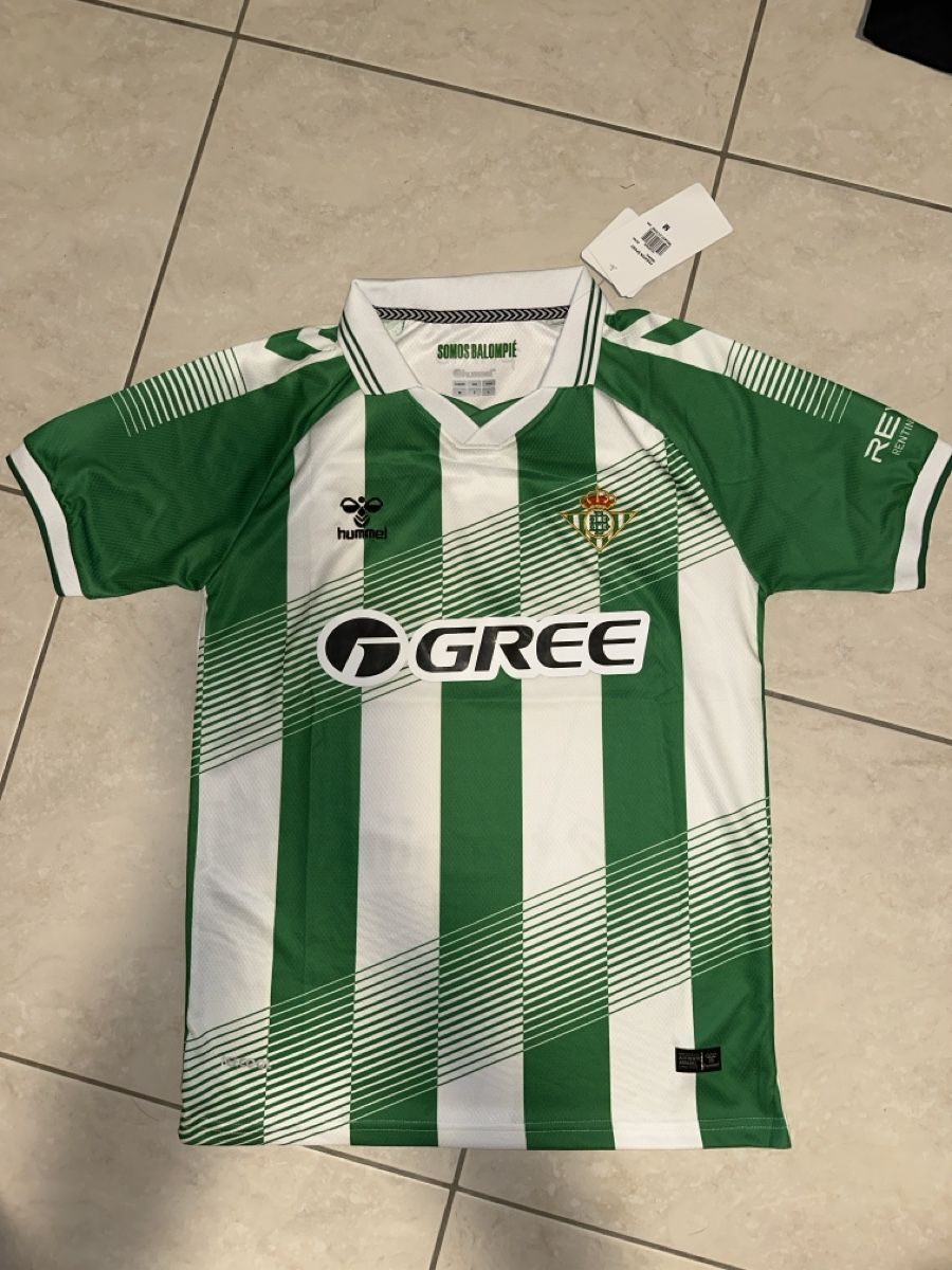 Hummel Canottiere & Pantaloni: Betis Sevilla Trikot – Nuovo e nell'imballaggio originale da Zollikofen venduto da Marvin_Hal