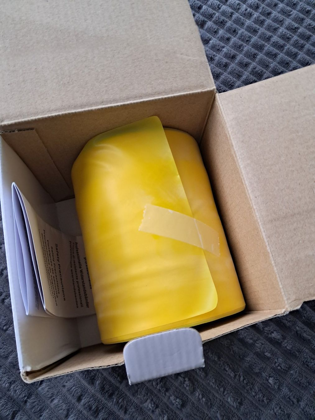 Sonstiges zum Basteln & Handarbeiten: "TheraBand" gelb, leicht, 45,7 m – Neu und originalverpackt aus Weinfelden von Da-ryn01 3