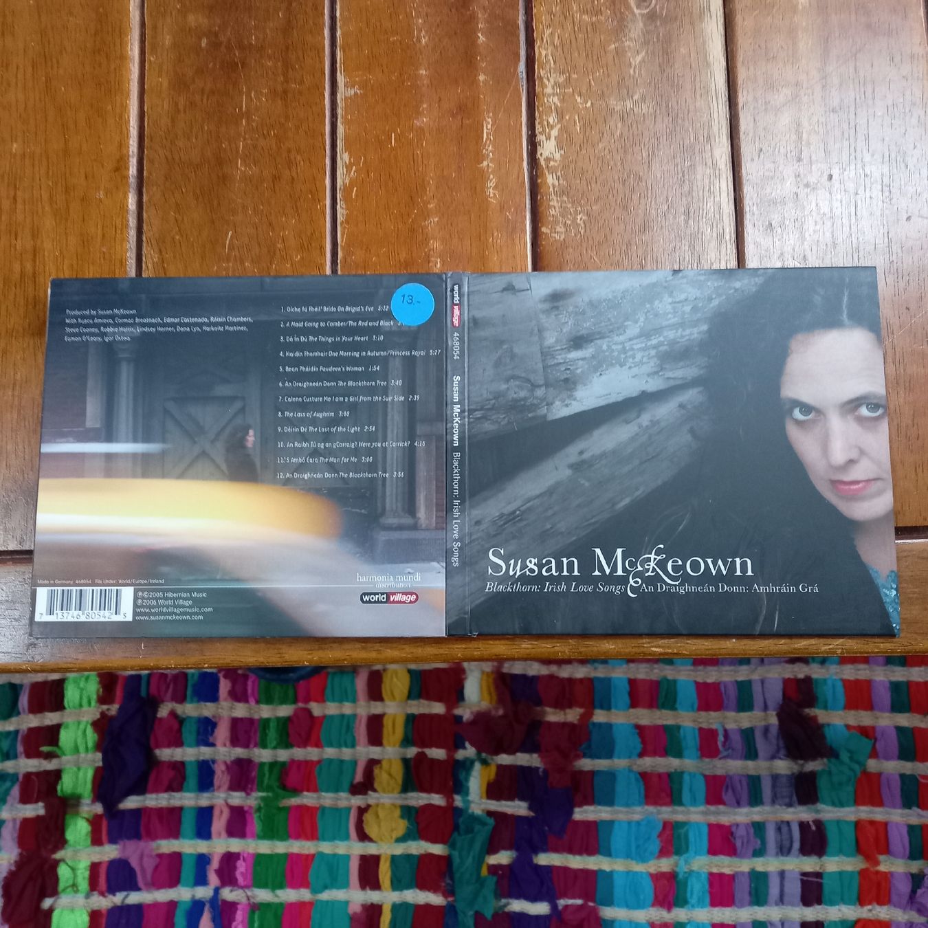 CDs: susan mckeown- black...(digi) – Gebraucht aus St-Cergue von VeganWarrior