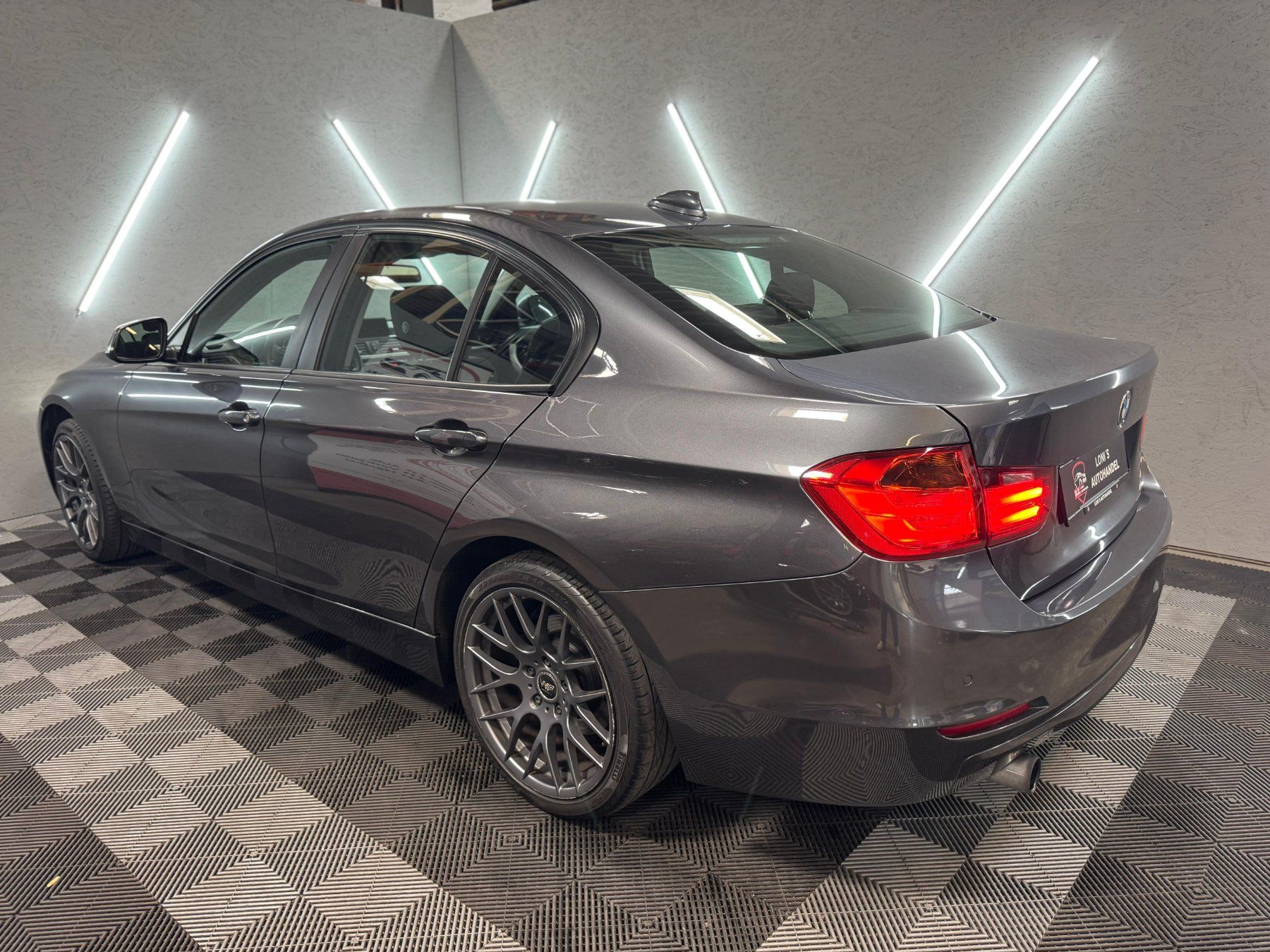 BMW Automobili: BMW 320i xDrive Steptronic – Usato da Lienz venduto da D.Z.0709 3