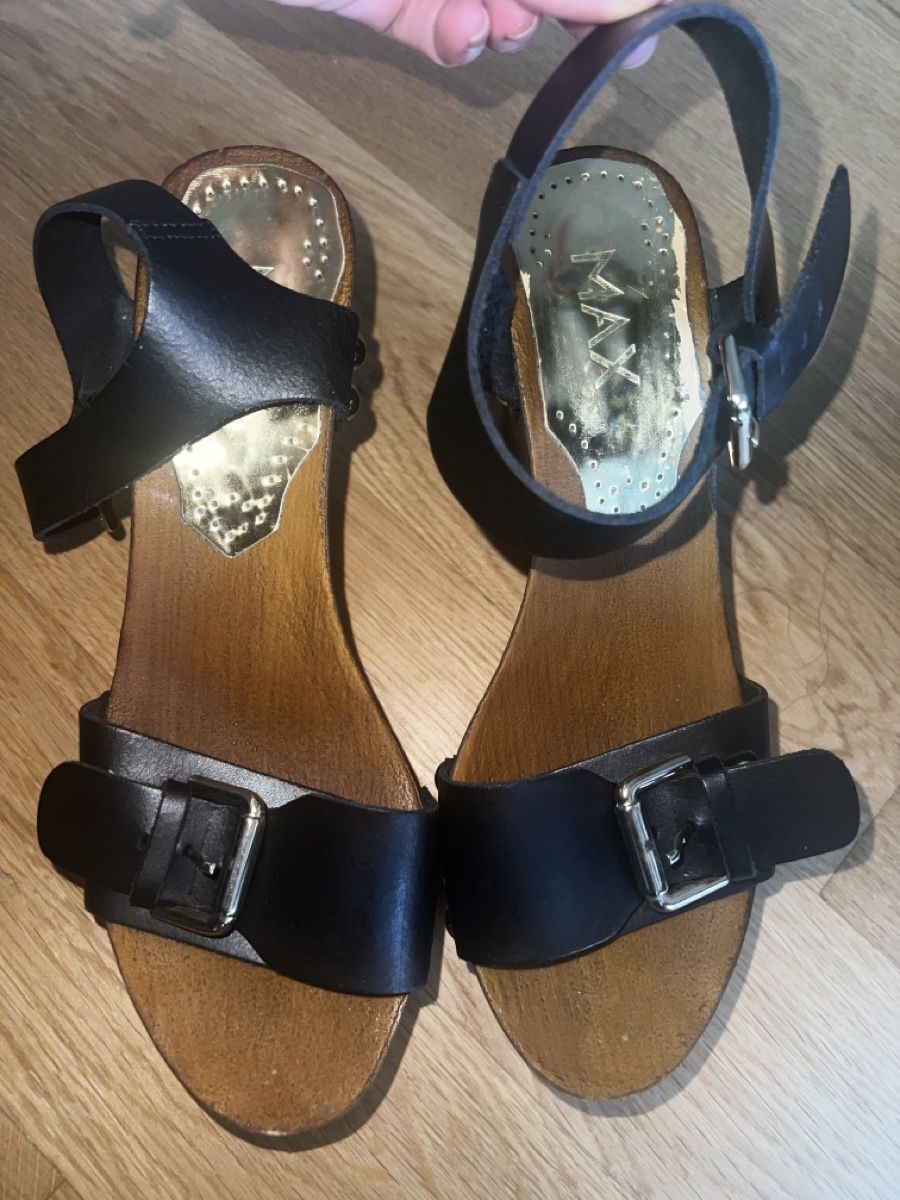 Damenschuhe: Plateau Ledersandalen MAX shoes – Gebraucht aus Ebikon von her_82yr