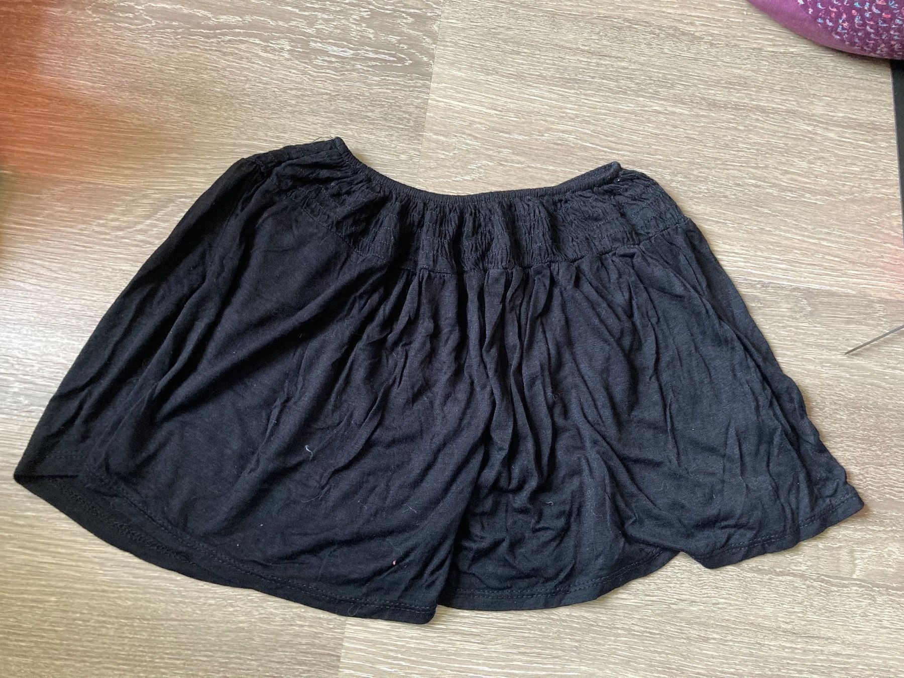 Gonne: Schwarzer Rock Gr. XS/S – Usato da Thun venduto da Vans_98 1