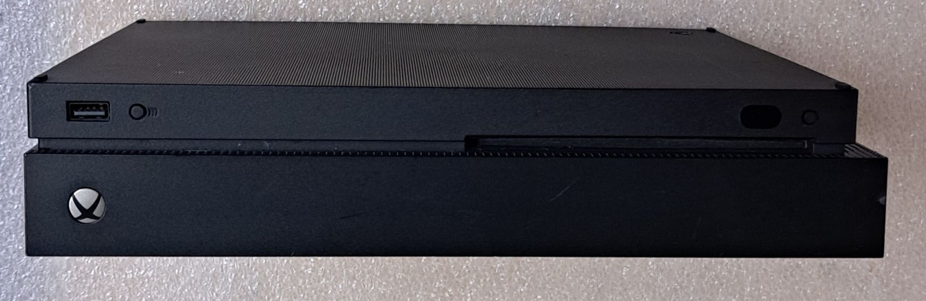 Microsoft Consoles: XBOX BOX ON  X mit 1 controller und Kabel  – D'occasion à Biel/Bienne par Sasha4u 3