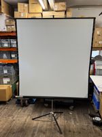 Beamer Leinwand 150 x 140cm, verstellbar (L730)
