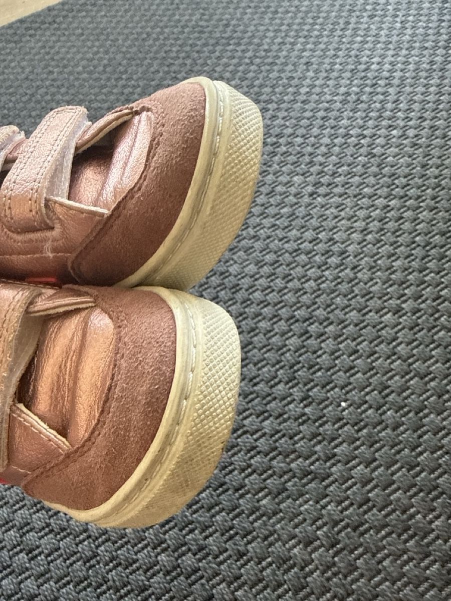 Scarpe per ragazze: Veja Kinder Sneaker Rosa Grösse 27 – Usato da Horw venduto da Edith1981 5