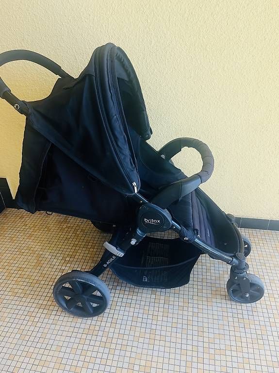 Carrozzine: Poussette  – Usato da Corsier-sur-Vevey venduto da hel_m267 1