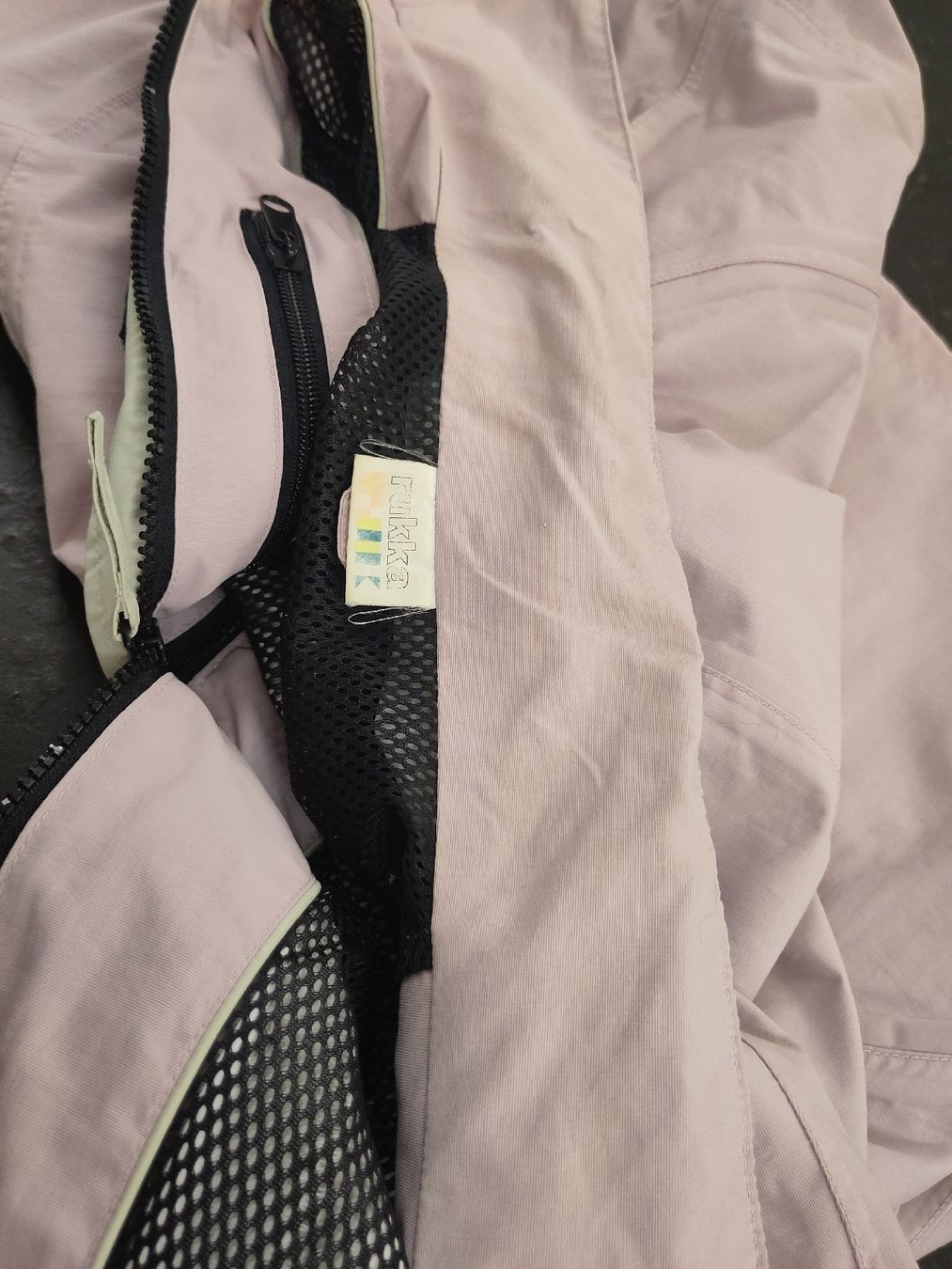Rukka Vestes: Rukka Regenjacke in hellrosa  – D'occasion à Pratteln par Cartonsducoeur_bl 6