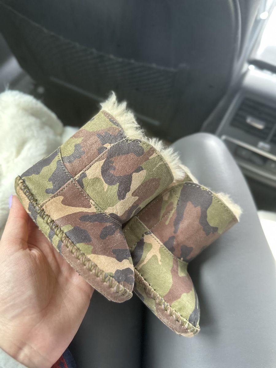 Ugg Scarpe per ragazzi: UGG Baby – Usato da Schaffhausen venduto da Nadiuna