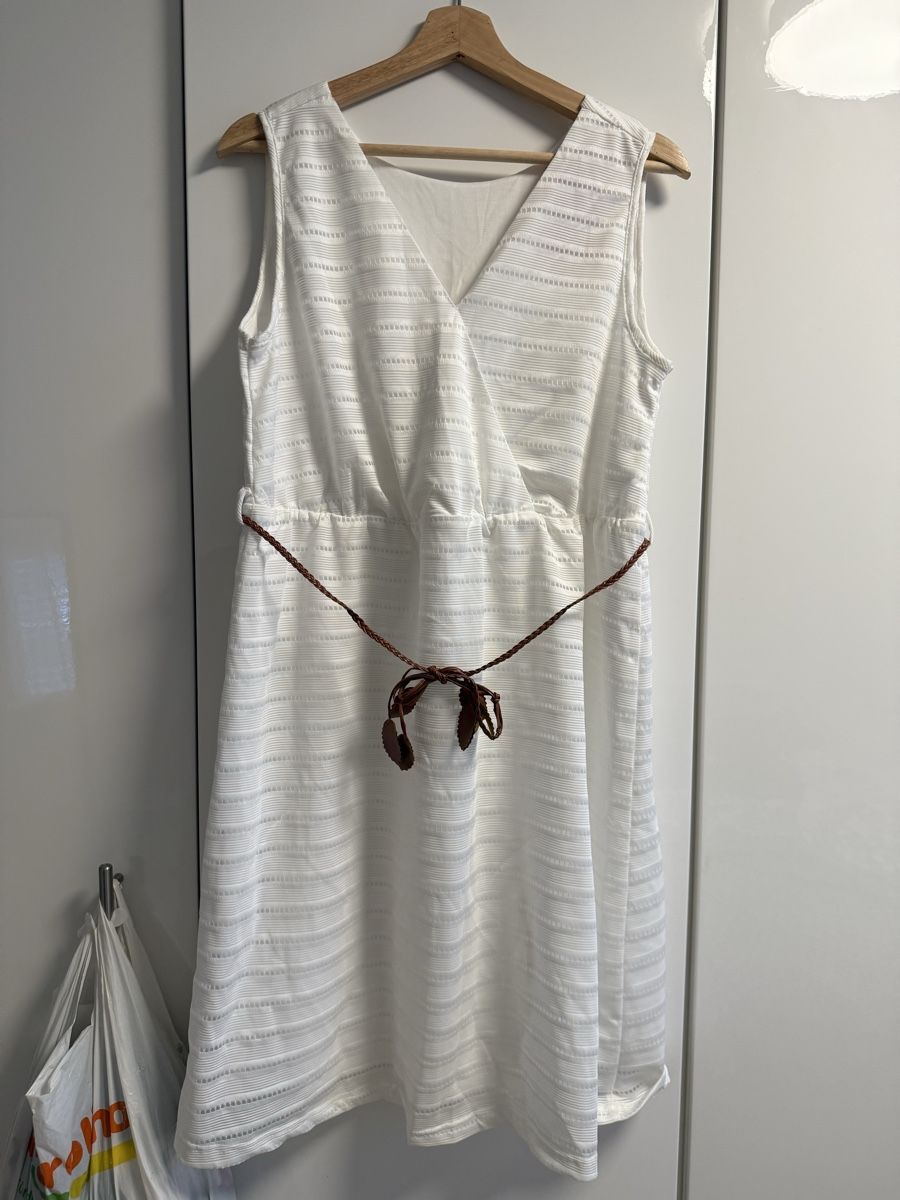 Kleider: Sommerkleid – Neu und originalverpackt aus Dällikon von vis_cvd5