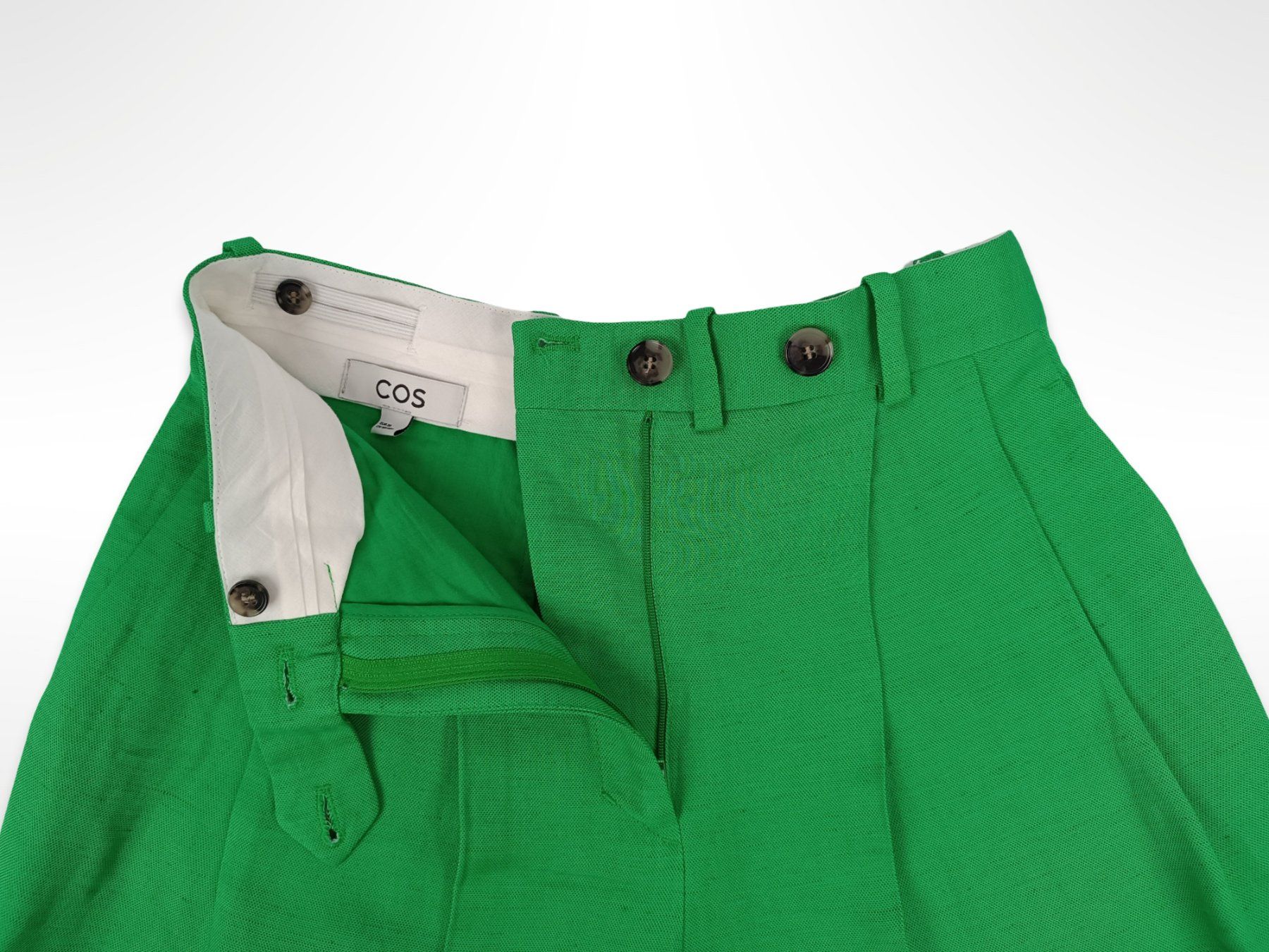 Cos Pantaloni: COS Damen-Bermuda Gr. 36 – Usato da Suhr venduto da Restwert_Suhr 3