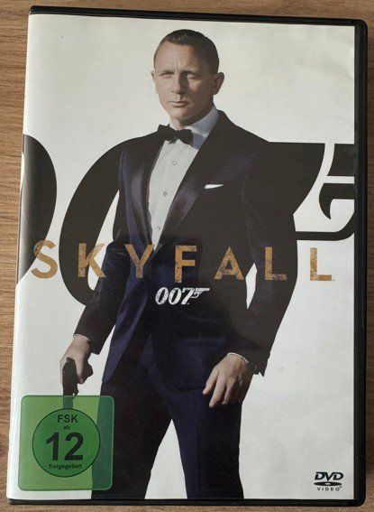 Tutti i DVDs: alle 5 Bond filme mit Daniel Craig – Usato da Uster venduto da Sale_from_home 2
