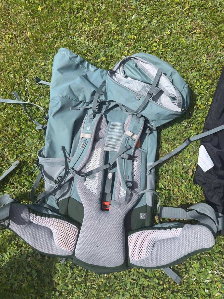 Deuter Zaini: Deuter Trekking Rucksack – Nuovo (secondo la descrizione) da Zürich venduto da sat_hm5x 1