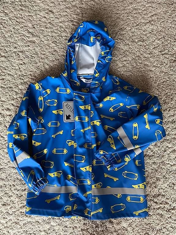 Giacche & Cappotti: Neue Regenjacke (Gr. 110) – Usato da Zürich venduto da Rip2