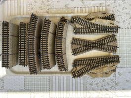 Lot de 42 rails et 5 aiguillages