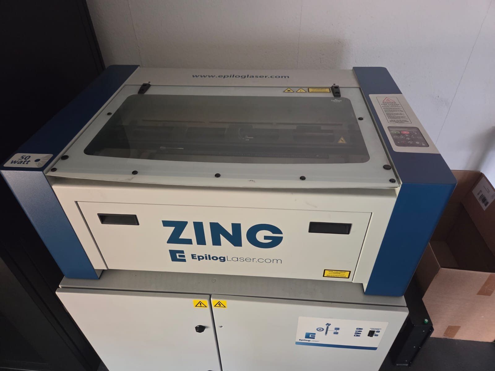 Tutte le macchine: EPILOG Laser System Zing 24-50W + Abzugssystem BOFA Base Z24 – Usato da Oberhof venduto da 8Grizzly
