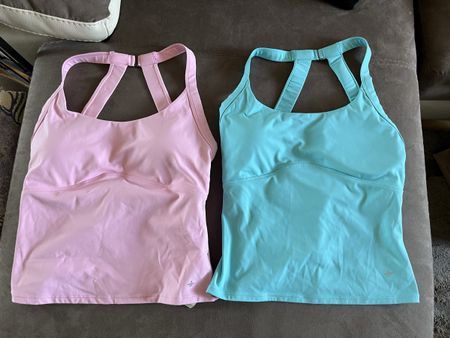 Lot de 2 débardeurs dos nu Halara bleu turquoiseet rose T.M 