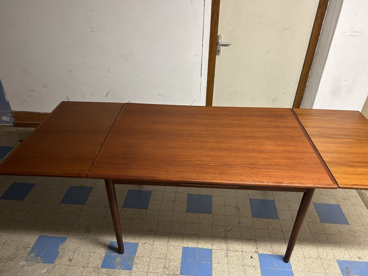 Tavoli: Table vintage scandinave en teck, extensible et stylée. – Usato da Vernier venduto da Leandro055 1