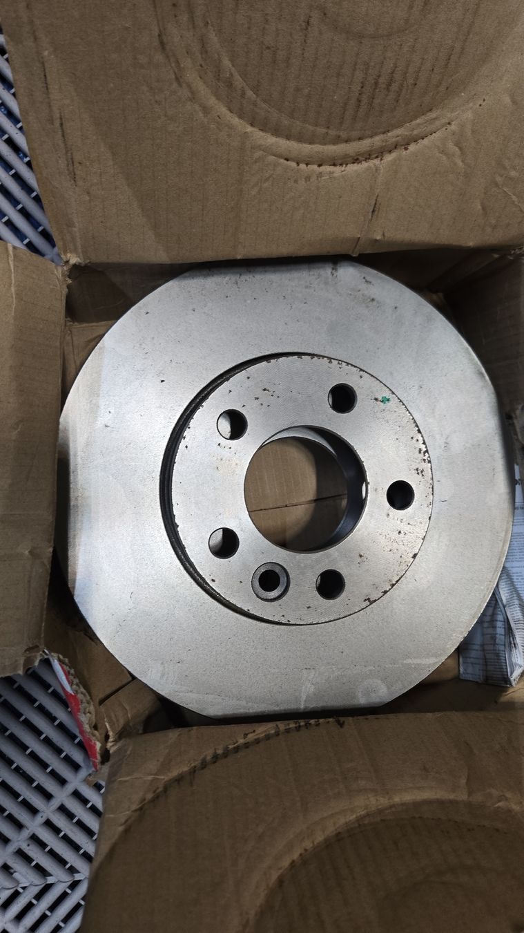 Toutes les pièces auto: Brembo Set VW T5 – Neuf avec emballage d'origine à Basel par MarioC01 5
