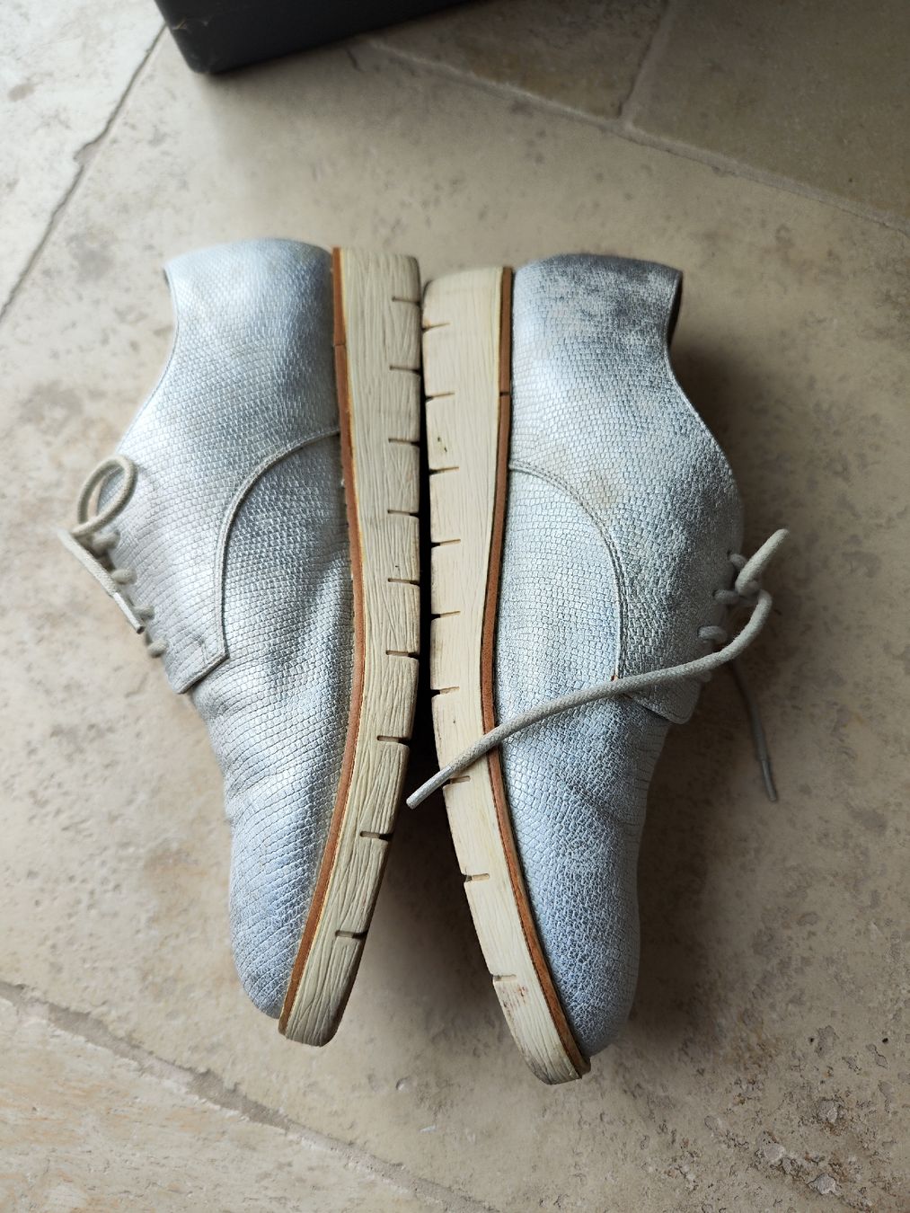 Damenschuhe: Silberne Schnürschuhe Gr.39 bequem & stylisch! – Gebraucht aus Uerikon von paloma61 1