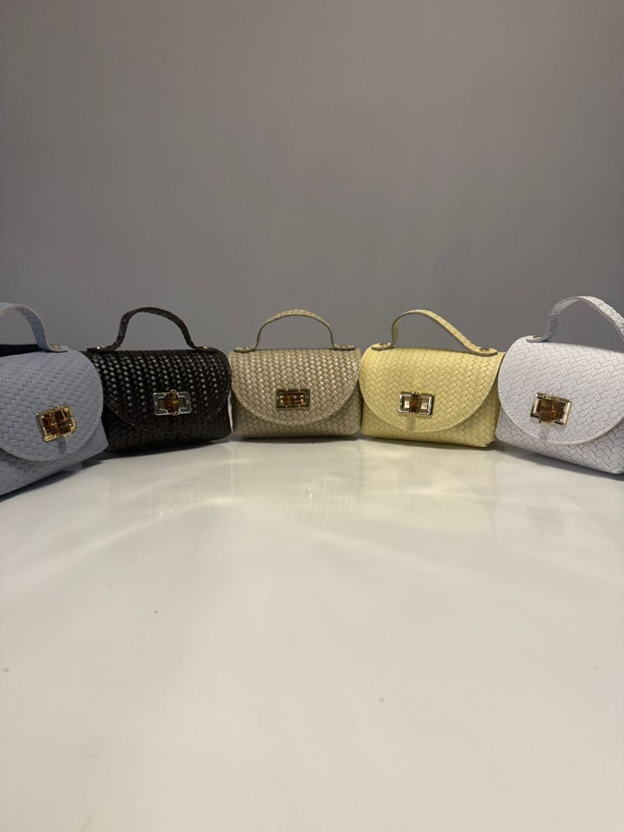 Borse da donna: Borsa Venere intrecciata  – Nuovo e nell'imballaggio originale da Mendrisio venduto da pri_856w