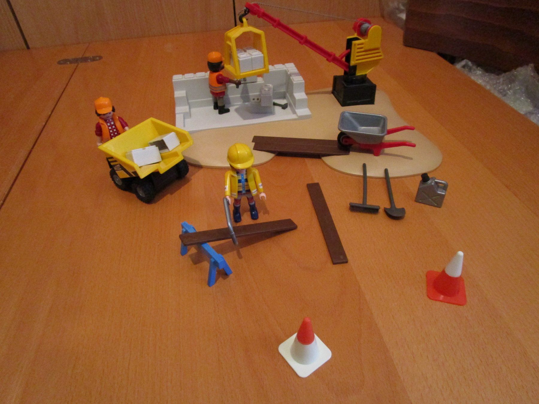Playmobil Spielzeuge: Playmobil - Bauarbeiter, Maurer – Gebraucht aus Wetzikon ZH von Storchadebar