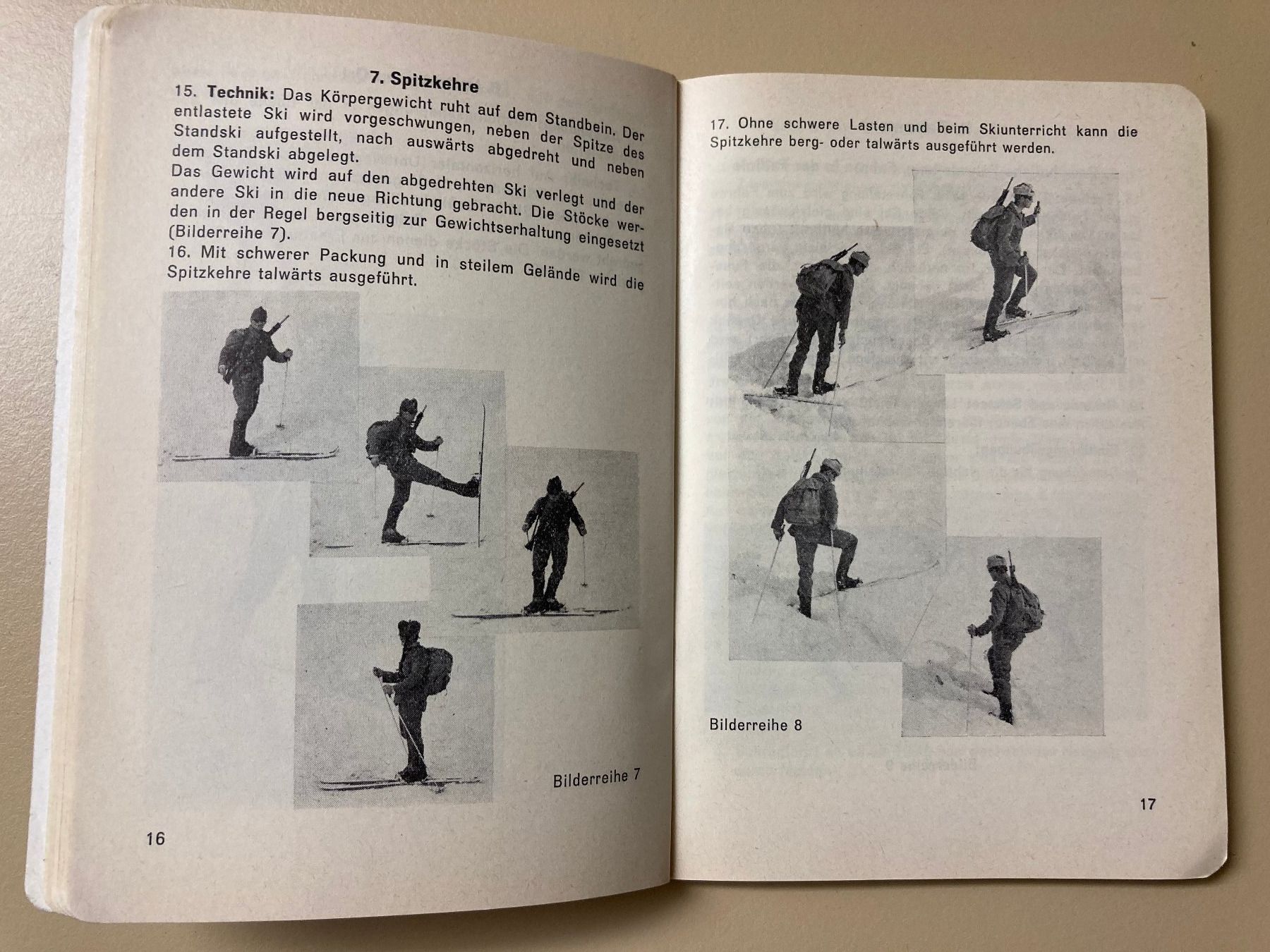 Bücher: 2 Reglemente: Sommer- und Wintergebirgstechnik - CH Armee – Gebraucht aus Brütten von Hst1