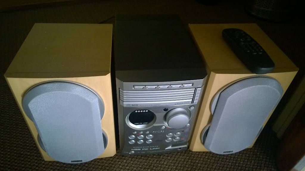 Systèmes audio & multimédias: Philips Musikanlage mit CD Wechsler – D'occasion à Matt par feinmechuhr 1