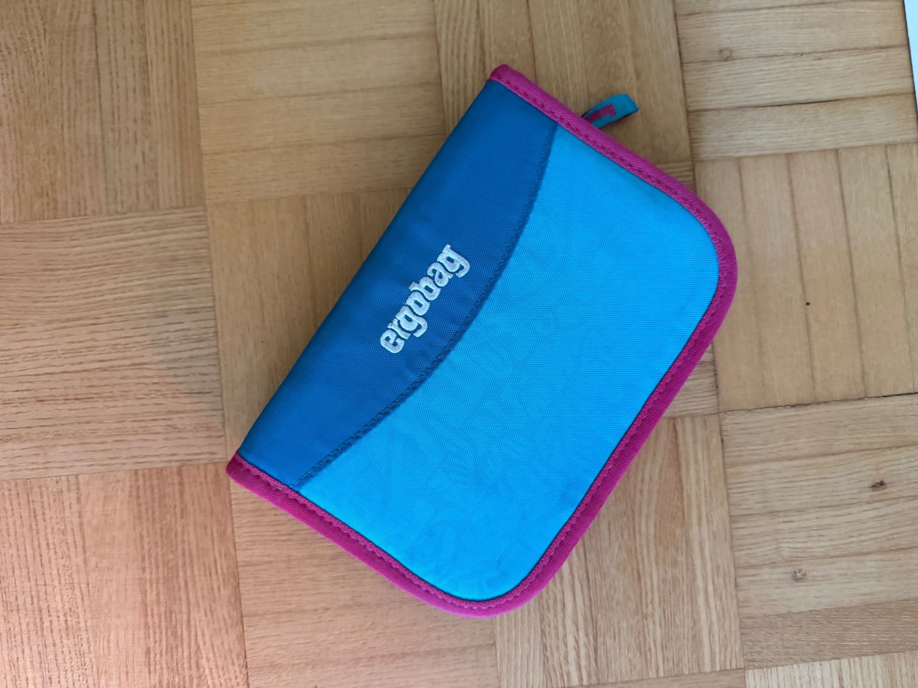Ergobag Borse & Zaini: Ergobag Schultasche Set mit Sporttasche und Etui – Usato da Münchenstein venduto da Irynka 1
