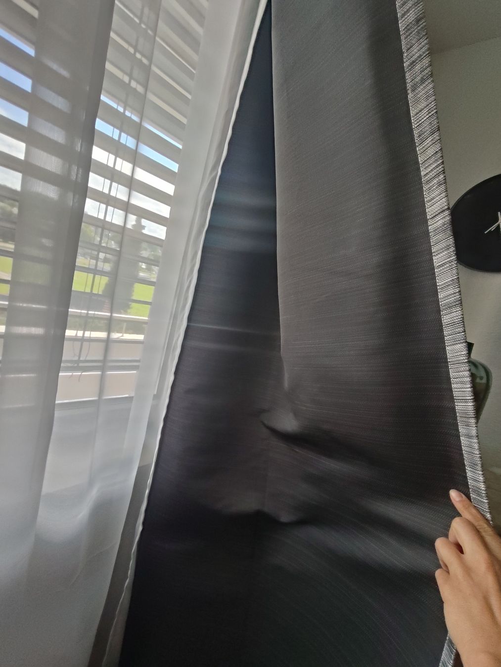 Rideaux: Vorhäne grau meliert mit Schlaufen – D'occasion à Pfäffikon ZH par nscherre 1