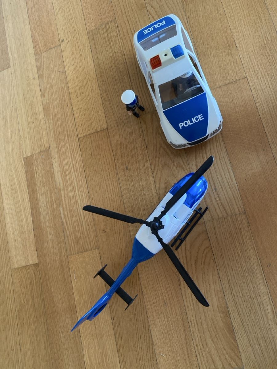 Playmobil Giocattoli: Playmobil Polizeiauto und Polizeihubschrauber – Usato da Zumikon venduto da Teuchter 3