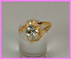 Bezaubernder Ring mit Zirkonia
