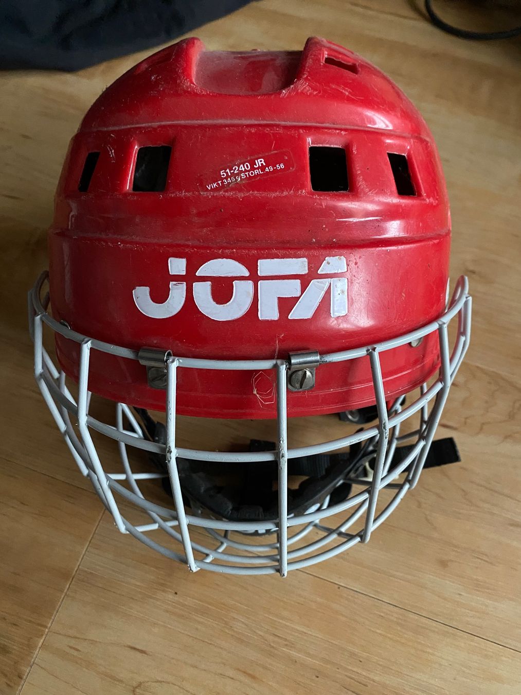Caschi: Jofa eishockeyhelm junior 51-240 jr mit gitter – Usato da Appenzell venduto da classiccyclingkits
