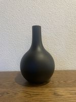 Schwarze Vase Depot 