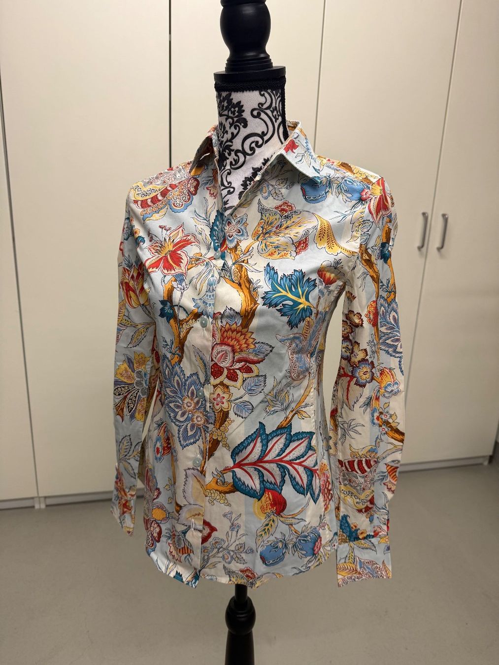 Etro Chemisiers: ETRO Bluse – D'occasion à Urdorf par Magdella